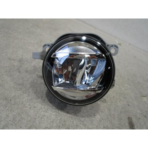 良品 ダイハツ ウェイク LA700S/LA710S 純正 LED 右 フォグランプ