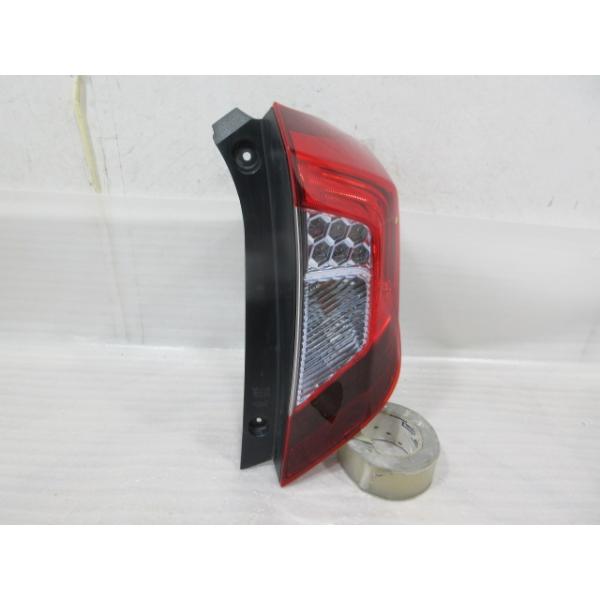 ホンダ フィット HV GP5 前期 純正 右 テールランプ : 株式会社MKParts