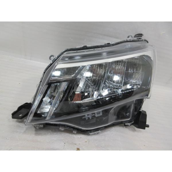 良品 トヨタ ルーミー M900A/M910A 後期 純正 LED 左 ヘッド