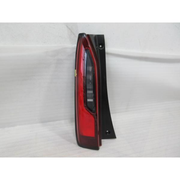 NBOX JF5 右テールランプ　純正　中古品 mkpartsmikawa_e92-13