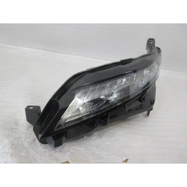 B35W ekクロス　左LEDヘッドライト 良品 三菱 ekクロス B34W/B35W 純正 LED 左 クリアランス ランプ