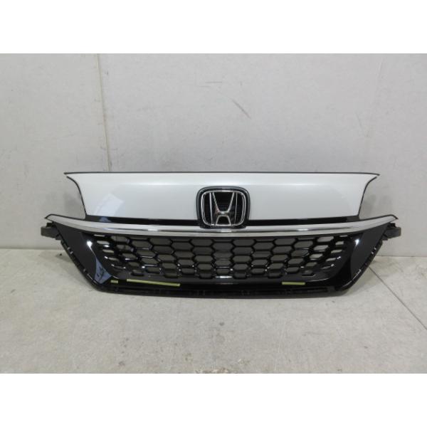 Hondaフリード　GB5 前期　フロントグリル (純正) 純正：大型】ホンダ フリード【GB5-310 GB6-310 GB7-310 GB8-310
