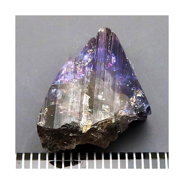 ユウレン石 Zoisite 鉱物標本 タンザナイトの原石 タンザニア ユウレン石 Zoisite 鉱物標本 タンザナイトの原石 タンザニア