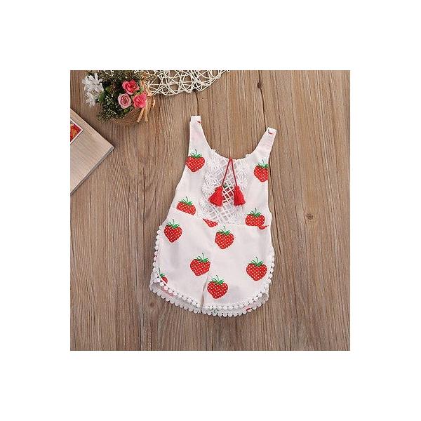 夏にぴったりな♪大きないちご柄がとってもキュートなノースリーブロンパース です♪また、胸元のタッセルや裾のポンポンがガーリーでおしゃれ！中にTシャツを着たり、カーディガンを羽織ったり、アレンジを楽しんでください。背中側はゴムになっているので...