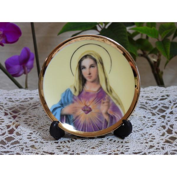 Maria's M (Decoration plate of religious picture)