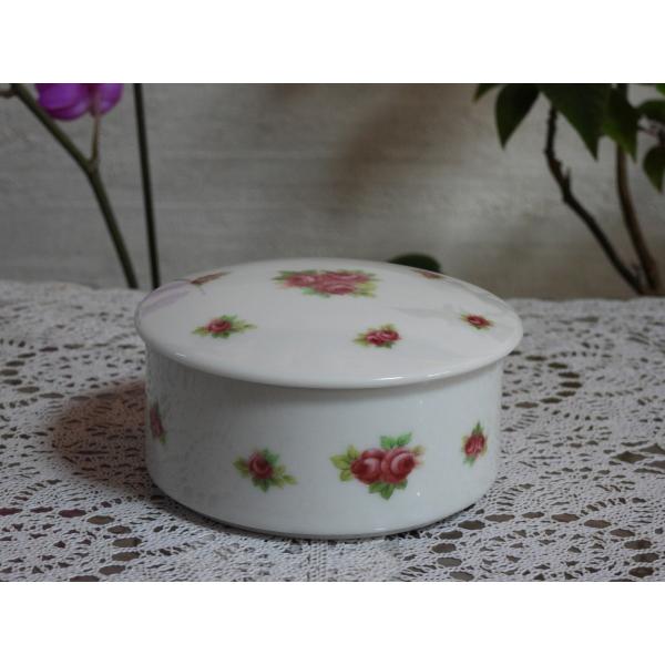 t^EΔEE򖡓EЕEWEcovered box