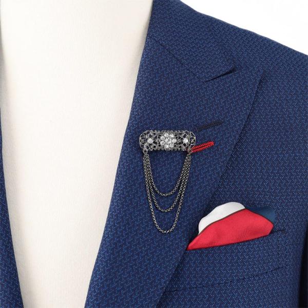 襟元にオシャレで華やかなワンポイント！ジャケットなどに付けるだけでイメージアップのアクセサリーバッジです。キラキラ輝きのあるラペルピンは洋服だけでなくバッグやポーチなどに付けていただいても大変オシャレです。