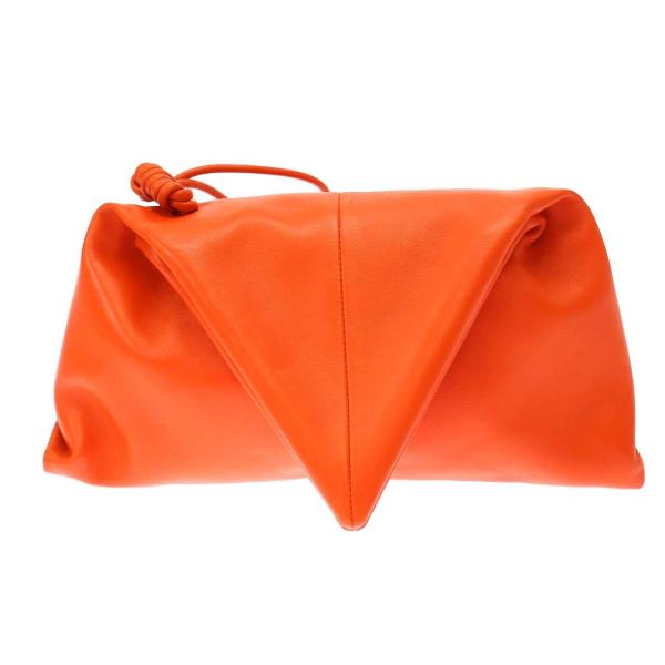 BOTTEGA VENETA　トライアングル　クラッチバッグ美品 トライアングルフラップ クラッチバッグ レザー ブラック ボッテガ