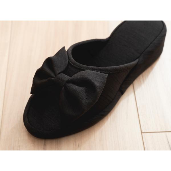 シャンタン素材 リボン ヒール スリッパ 黒 ルームシューズ ヒール Buyee Buyee Japanese Proxy Service Buy From Japan Bot Online