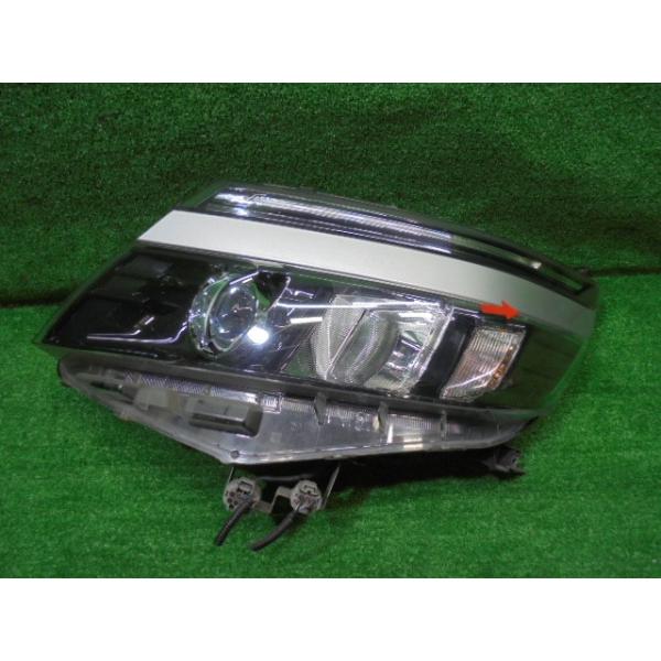 ヴォクシー DBA-ZRR85G 左ヘッドランプ 81170-28D10 (Mogee FO609 CGW4