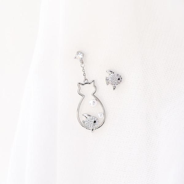 レディース ピアス ジュエリー猫 ねこ 魚 アシンメトリー 個性的