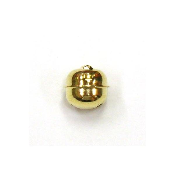 お祭りのお神輿などに飾る金属製の金色の鈴です。■鈴の直径 : 約3cm■高さ : 約2.5cm■色 : 金色■真鍮メッキ※金鈴にひもは付いていません。→注意：この商品は10個セットでの販売となります。注文数1で画像の金鈴1寸分が10個届きま...