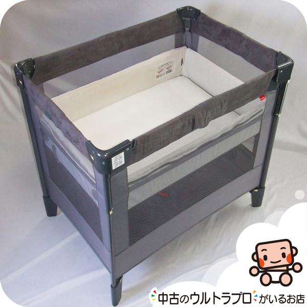 ■ 商品のご説明快適にねむれて、コンパクトにたためる「ココネル エアープラス AB」は、コンパクトに折りたためる構造でありながら、PSC・SGマークを取得した安心・安全なベビーベッドです。赤ちゃんが快適にねむれるように、通気性のある「やわら...