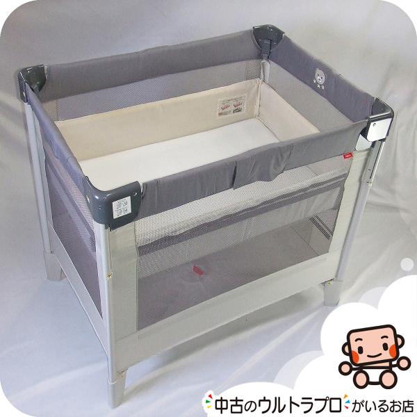 ■ 商品のご説明快適にねむれて、コンパクトにたためる「ココネル エアー AB」は、コンパクトに折りたためる構造でありながら、PSC・SGマークを取得した安心・安全なベビーベッドです。赤ちゃんが快適にねむれるように、通気性のある「やわらかマッ...