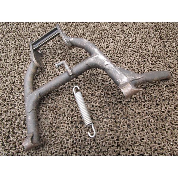 MVX250F　　　センタースタンド 商品説明始動確認済み車両からの取り外しとなります。使用感等に伴うキズ、サビございます。商品の状態は、画像にてご確認下さい。修復素材に、いかがですか♪中古品の為、神経質な方のご入札はご遠慮願います。【車両...