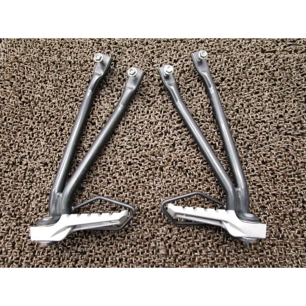 アプリリアrs4 125 タンデムシート　タンデムステップ アプリリア RS4 125 タンデムステップ ステー 左右 △A2726！TW