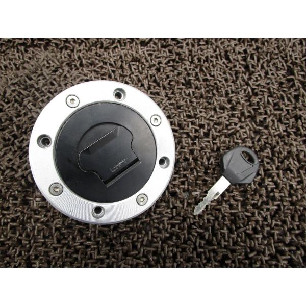 イナズマ400 タンクキャップ ○A5872！GK7BA スズキ 【 K717