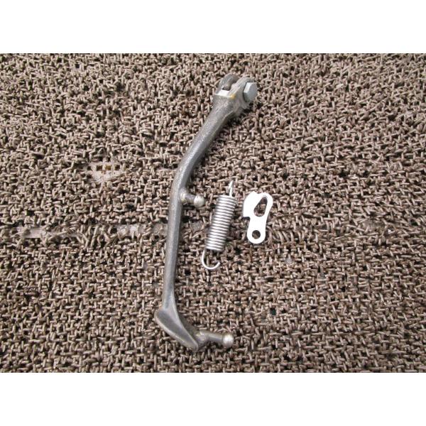 XJR1200R　サイドスタンド商品説明始動確認済み車両からの取り外しとなります。使用感等に伴うキズ、サビございます。商品の状態は、画像にてご確認下さい。修復素材に、いかがですか♪中古品の為、神経質な方のご入札はご遠慮願います。【車両情報】...