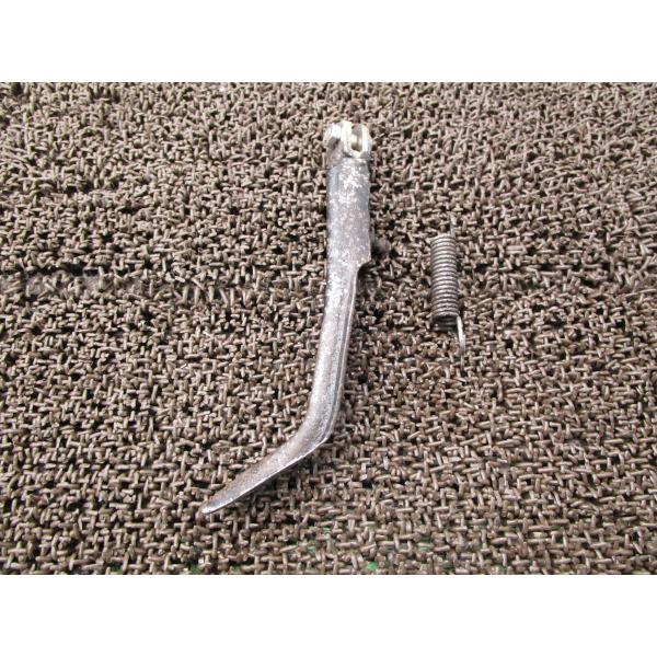 CS90　サイドスタンド商品説明始動確認済み車両からの取り外しとなります。使用感等に伴うキズ、サビございます。商品の状態は、画像にてご確認下さい。修復素材に、いかがですか♪中古品の為、神経質な方のご入札はご遠慮願います。【車両情報】■メーカ...