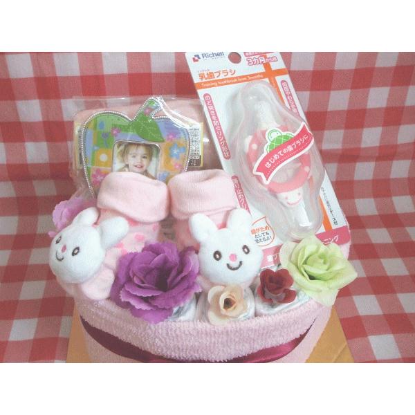 出産祝い 女の子用 ピンクのうさぎ 雑貨たっぷり ダイパーケーキ オムツケーキ 出産祝い 女の子 おむつケーキ プレゼント Omu12 Monkey Panda 通販 Yahoo ショッピング