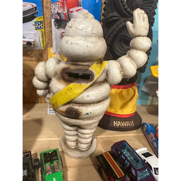 monkeys_michelin-bank_1_d_20240224163920