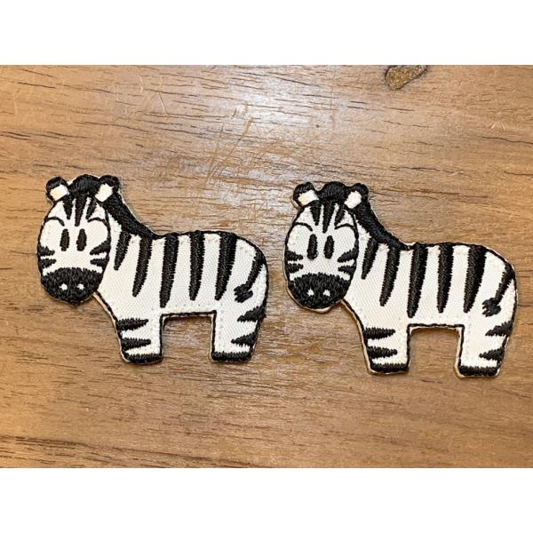 ワッペン シマウマ しまうま 縞馬 2個セット　縦2.cm×横3cm(約)