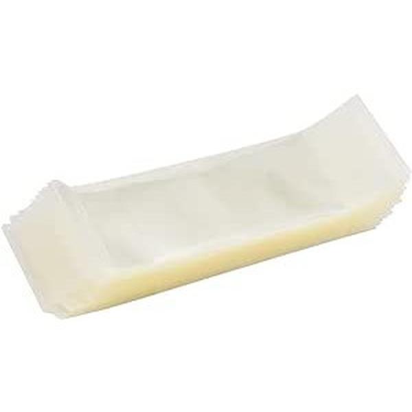 【特長】異物混入などの改ざん防止・未開封の証明に便利な熱収縮フィルムで、ジャム、蜂蜜、佃煮などの瓶詰加工食品に最適な100枚入り・熱で収縮する、びんのフタ用の封緘フィルム・誰でも簡単に加工できる【仕様】サイズ:95×35×0.05mm入数:...