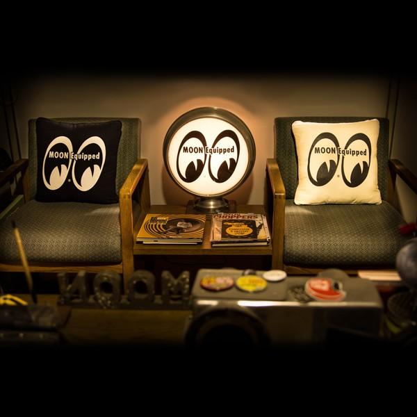 MOONEYES ムーンアイズ MOON Equipped クッション カバー : MOONEYES