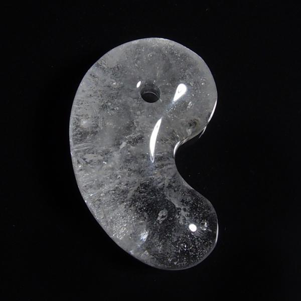 山梨県黒平産水晶勾玉 約32mm YS324 : 水晶天然石専門店ムーン