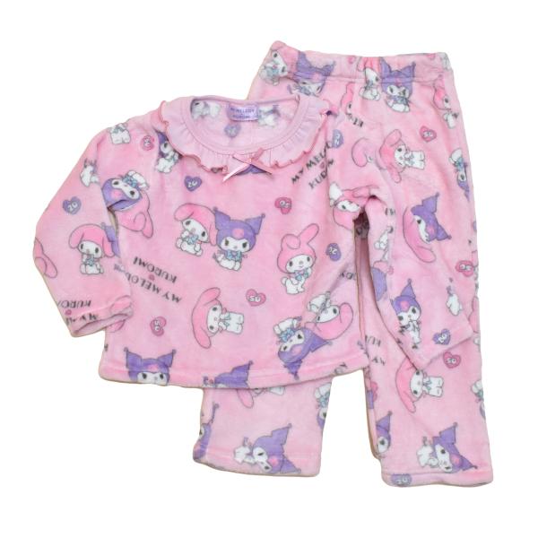 あったかもこもこ長袖パジャマです。 　あったか　やわらかミンクフリース素材タイプ！品質表示： 本体/ポリエステル100％　リブ部分/ポリエステル62％綿33％ ポリウレタン5％　サイズ：100ｃｍ/110cm/120cm/130cm　　カラ...