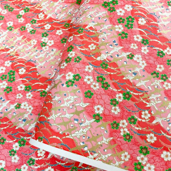 友禅和紙 切り継ぎ風 飛び立つ鶴と桜 赤 大判 約63ｘ95cm 千代紙