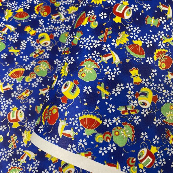 友禅和紙 宝づくしに小桜をちらして 明るい青 紺 大判 約63ｘ95cm 千代紙