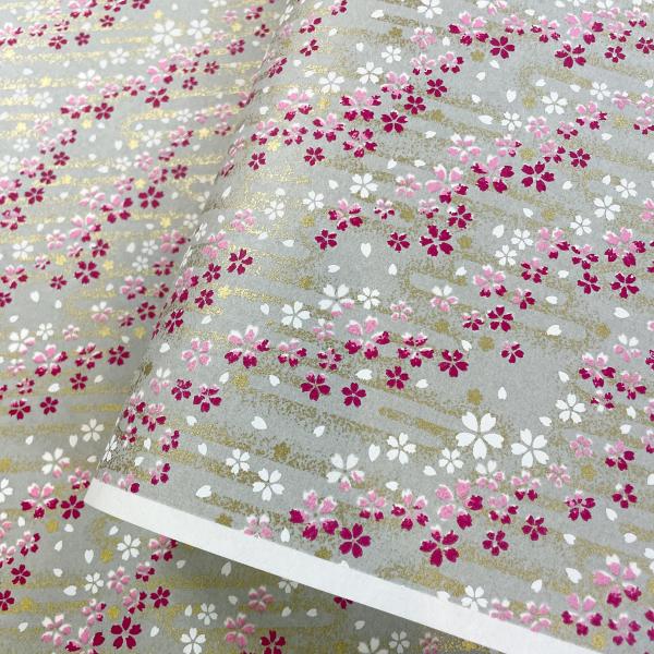 友禅和紙 金の朽木模様に流れる桜 グレー地 大判 約63ｘ93cm 千代紙