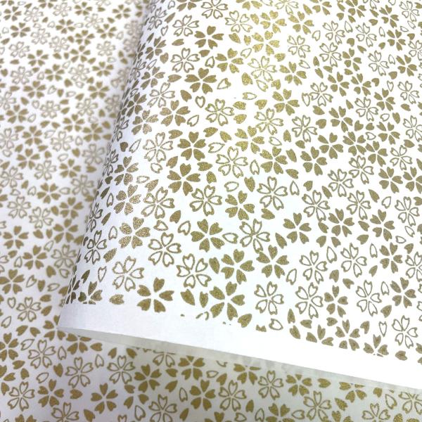 金色が華やかな加賀友禅 和紙 桜ちらし 白 大判 菊判 約63ｘ93cm
