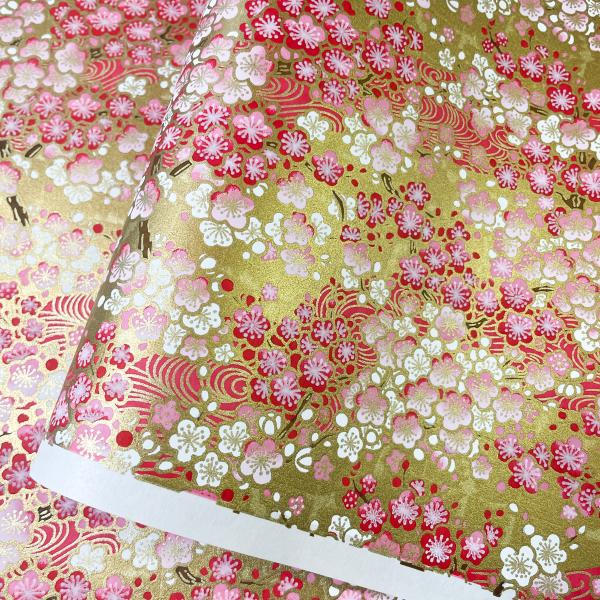 華やかな友禅紙 豪華 金市松に紅白梅風 波 大判 約63ｘ93cm 千代紙