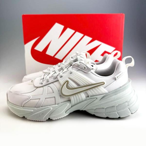 23cm ナイキ ウィメンズ V2Kラン ゴアテックス\