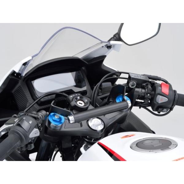 他サイト： 在庫有り DAYTONA デイトナ 車種別マルチバーホルダー CBR400R アッシュシルバー付属 16795の商品画像