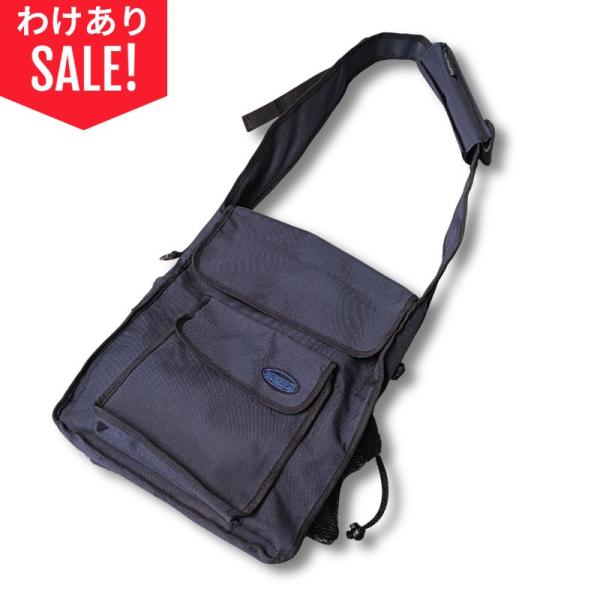 【訳あり品！セール！】ROEBUCK LONDON 　メッセンジャーバッグ　ショルダーバッグ　ネイビー