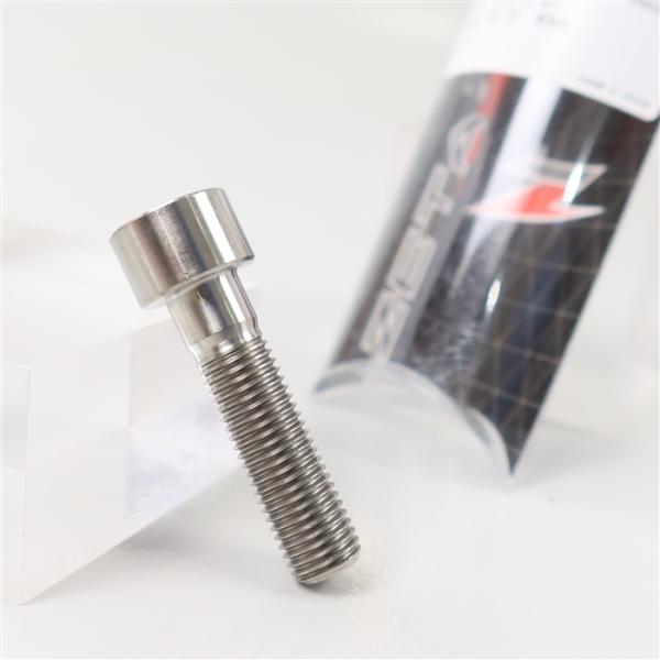 メーカー ：ダートフリーク/DIRTFREAK品番 ：ZT07-1040定価(税込) ：1,397円商品詳細：M10×40mmP=1.25mmこちらの商品は展示、未使用品です。保管時についた微細な傷、パッケージの痛み等がある場合がございます...