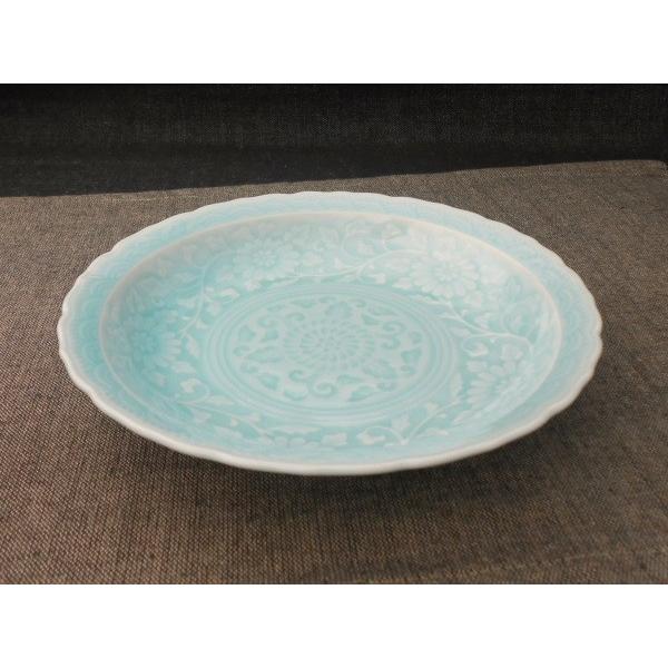 有田焼 崋山 青磁 唐草彫 和皿 お皿 多用皿 丸皿 デザート皿 銘々皿