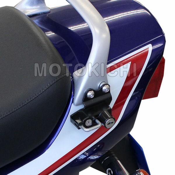 適合車種：HONDA CB750 (RC42)  取付場所：タンデムグリップ共締め