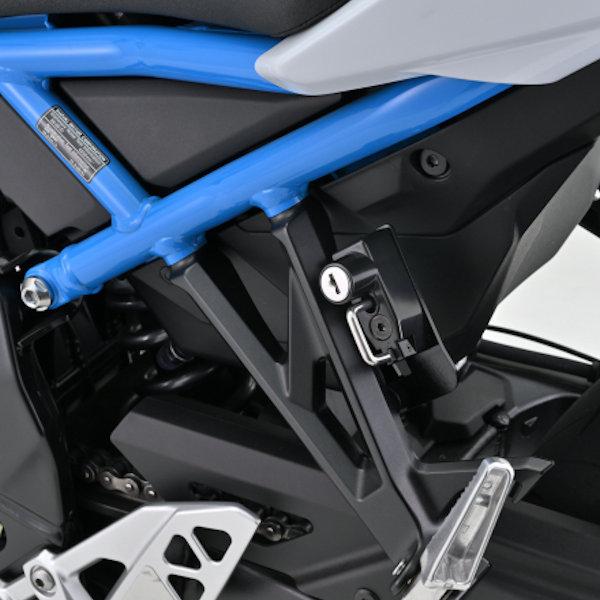 適合車種：SUZUKIGSX-8S（'23〜'24）〈8BL-EM1AA〉GSX-8R（'24）〈8BL-EM1AA〉スマートに取り付けが可能な車種専用設計ヘルメットホルダーが純正採用されていない車両にボルトオンでヘルメットホルダーが取付可...