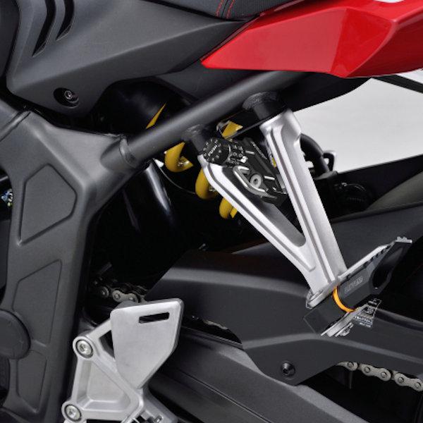 適合車種：HONDACB650R（'19〜'23）〈2BL/8BL-RH03〉CBR650R（'19〜'23）〈2BL/8BL-RH03〉カギが増えない、ダイヤル式ヘルメットロックダイヤル式なのでカギが増えないヘルメットホルダー。車種専用設...