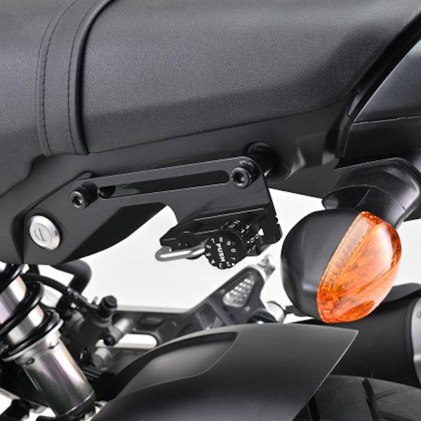 適合車種：HONDAGROM（'21〜'24）〈2BJ/8BJ-JC92〉カギが増えない、ダイヤル式ヘルメットロックダイヤル式なのでカギが増えないヘルメットホルダー。車種専用設計なので、ボルトオンで装着できます。解錠する数字は任意で変更可能...