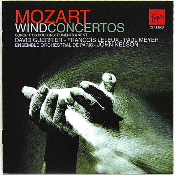 輸入盤／モーツァルト：管楽器のための協奏曲集／2005年録音ディスクの再生面に小さなキズ少々あり（再生には影響のない程度です）／ブックレットの端にキズあり（画像3枚目）、ブックレットの裏表紙にキズ少々あり／全体に変色（黄ばみ）かなりあり／ほ...