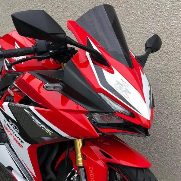 ホンダ CBR250RR スクリーン(スモーク) ACRY Point : モトパーツ