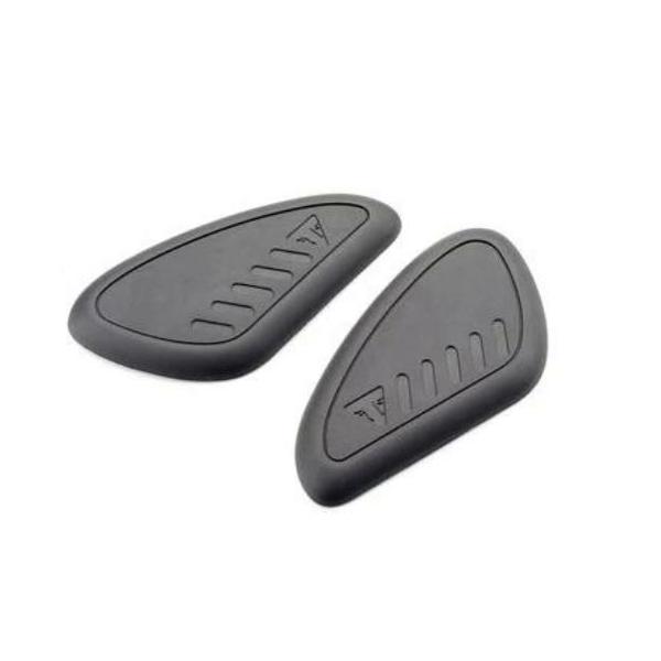 トライアンフ純正 スクランブラー1200XE/XC用ニーパッドキット