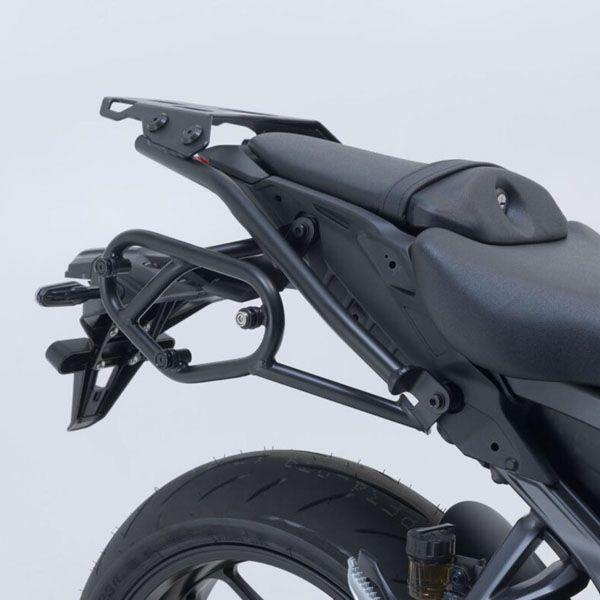 怒*チ様 YAMAHA MT09 サイドキャリア ヤマハ MT-09 24〜 SLCサイドキャリア 右側 SW-MOTECH : モトパーツ