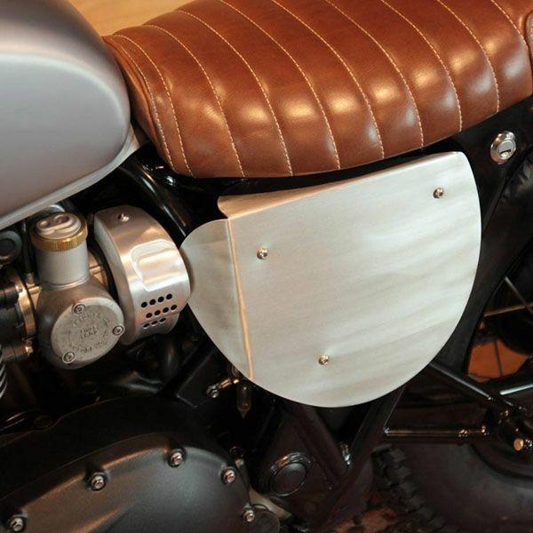 トライアンフ 水冷ツイン クラッシック アルミサイドカバー BAAK