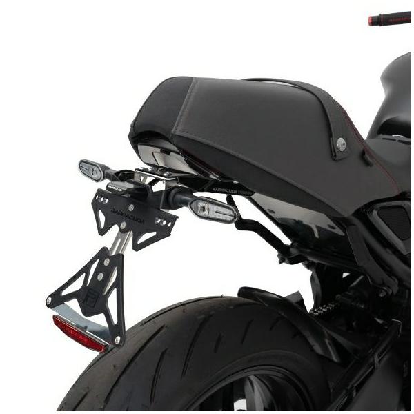 YAMAHA XSR900用 フェンダーレスキット ブラック2015〜2021 ヤマハ XSR900 (2022-) フェンダーレスキット ブラック BARRACUDA